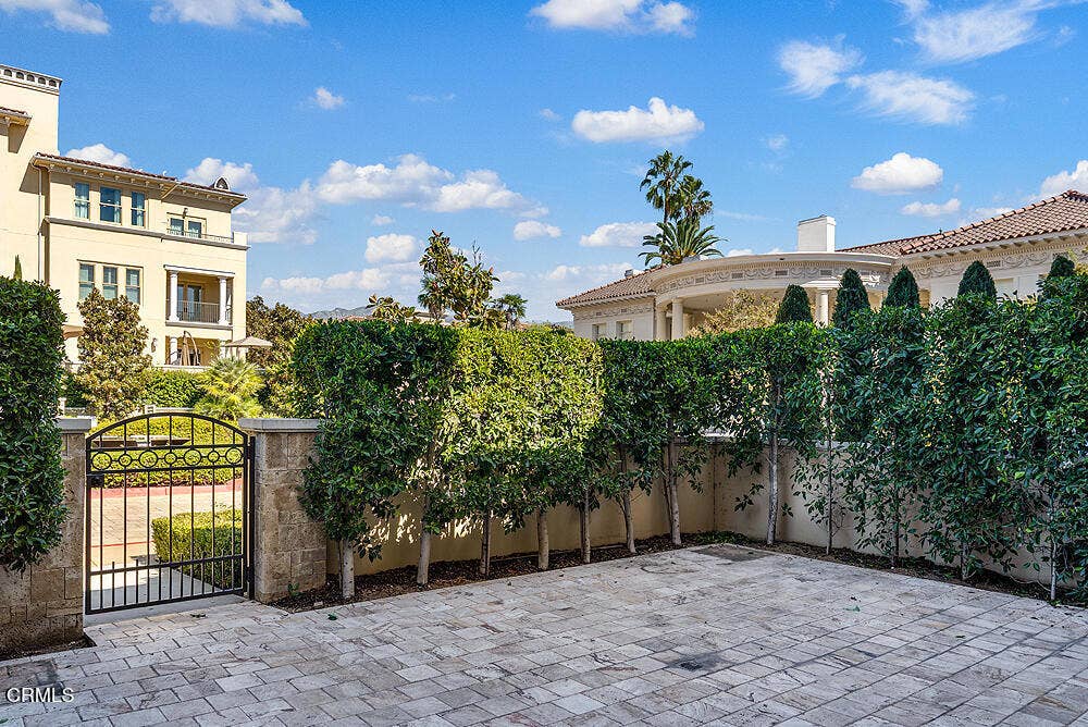 110 S Orange Grove Boulevard, #106, Pasadena, CA 91105 110 S Orange Grove Blvd #106 025-mls