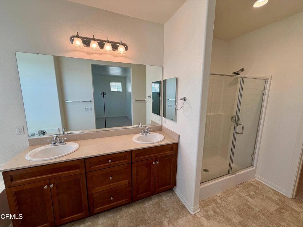699 S Mandarin Lane, Rialto, CA 92376 12