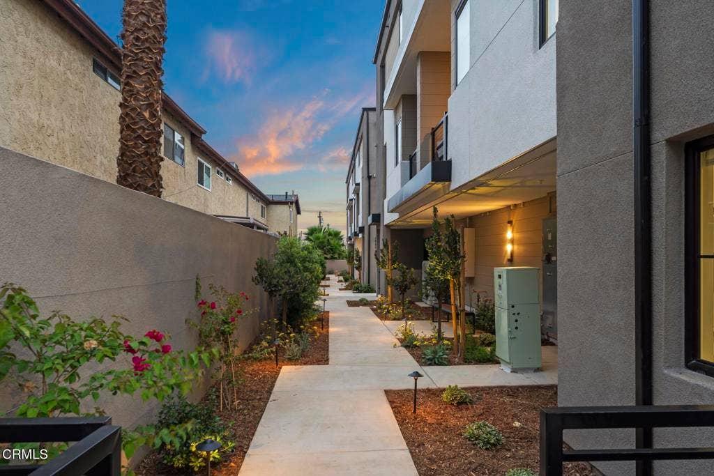 222 E Broadway, #B, San Gabriel, CA 91776 5