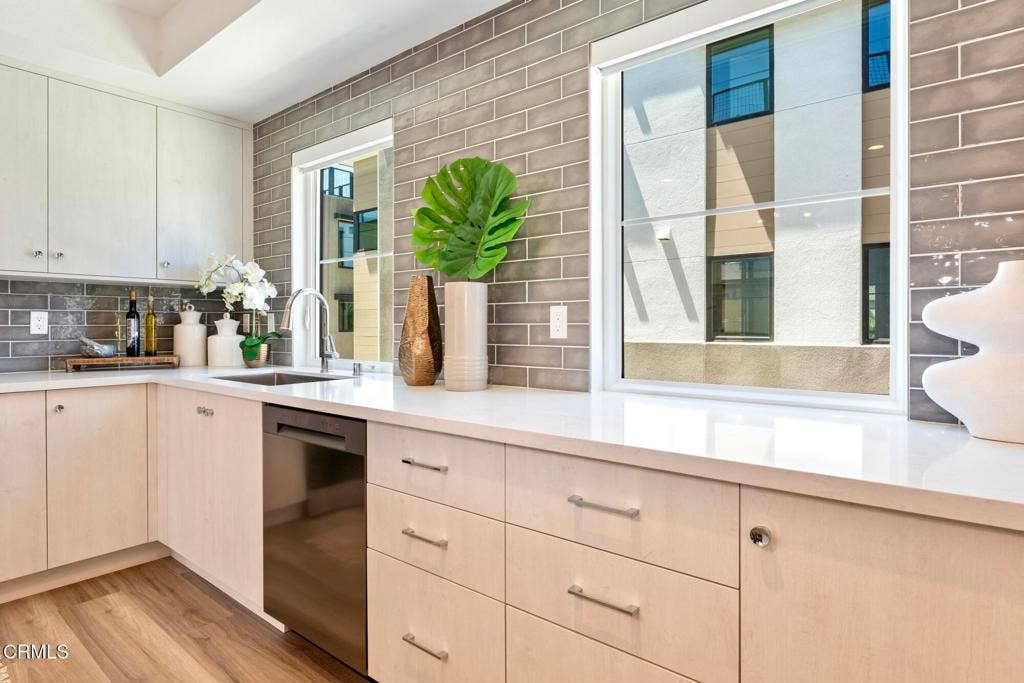 222 E Broadway, #B, San Gabriel, CA 91776 214 Broadway #6_ Low Res 026