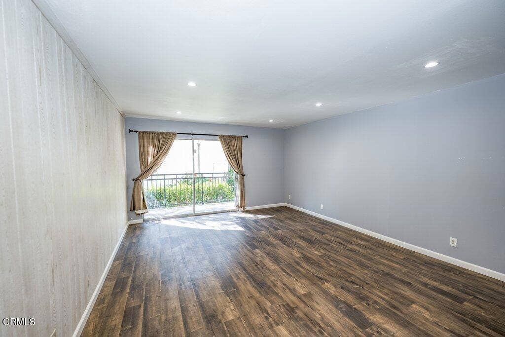 5460 White Oak Avenue, #A106, Los Angeles, CA 91316 007__zuw8789_90_91_984