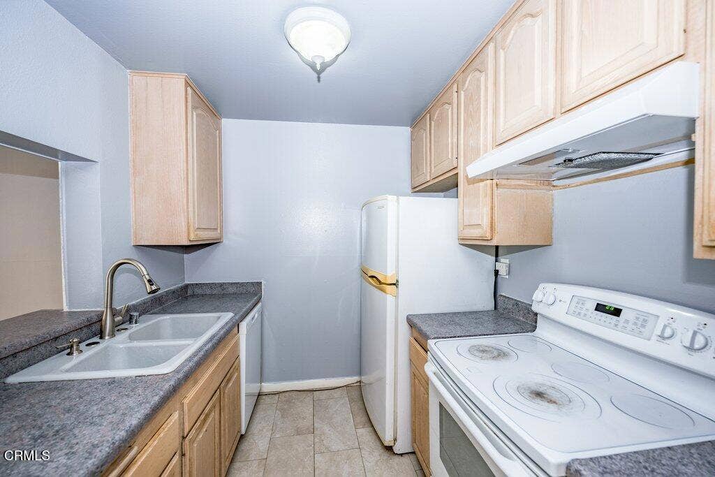 5460 White Oak Avenue, #A106, Los Angeles, CA 91316 006__zuw8786_7_8_360