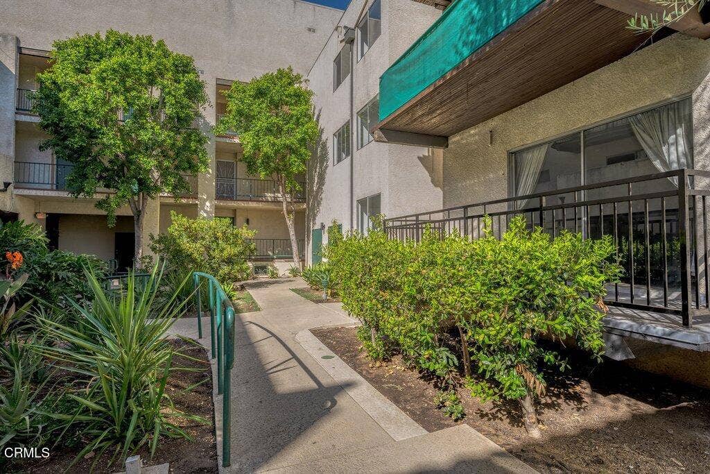5460 White Oak Avenue, #A106, Los Angeles, CA 91316 018__zuw8822_3_4_503