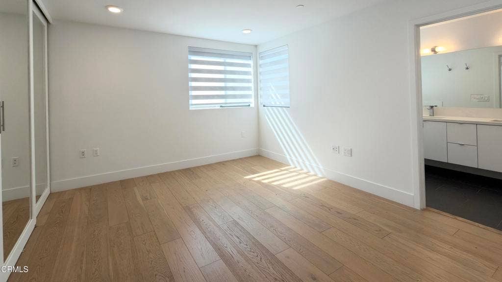 2172 Clifford Street, Los Angeles, CA 90026 15. primary bed_IMG_0421