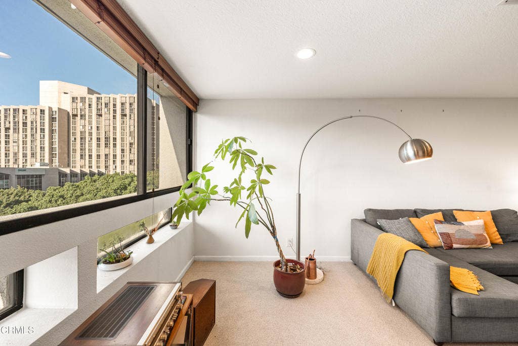 880 W 1st Street, #302, Los Angeles, CA 90012 #302-20