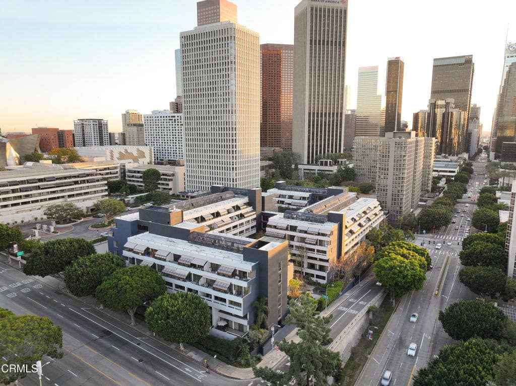 880 W 1st Street, #302, Los Angeles, CA 90012 #302-184