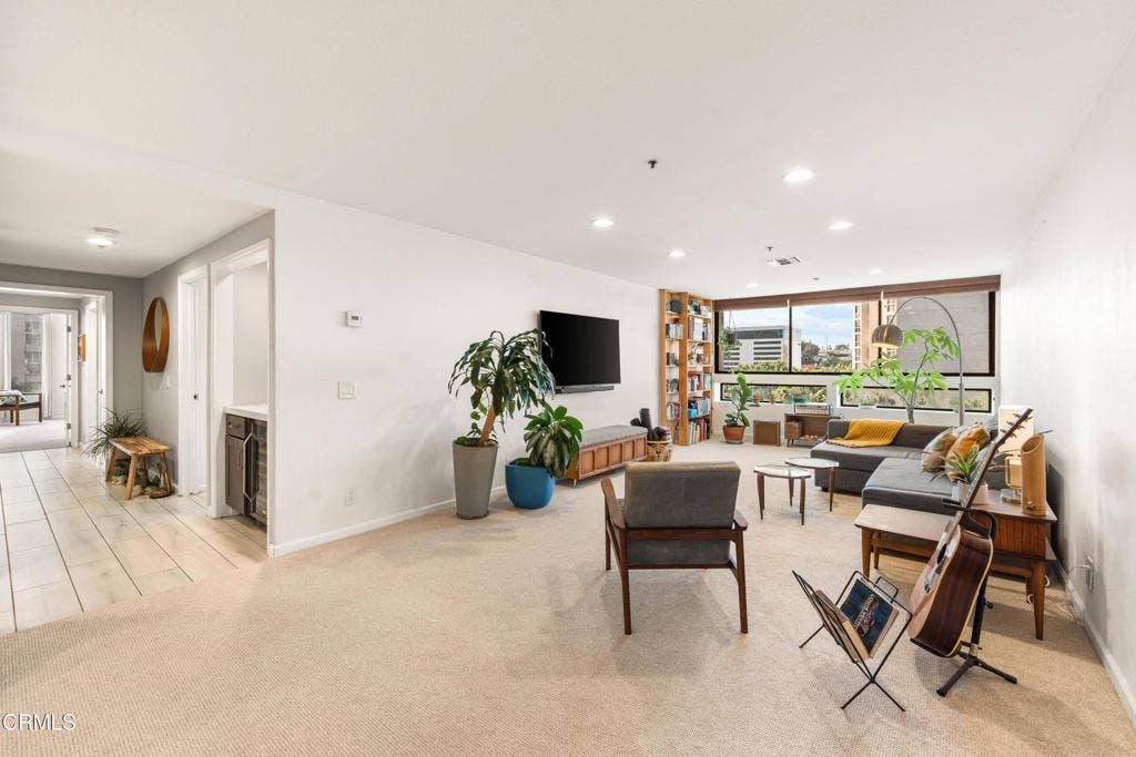 880 W 1st Street, #302, Los Angeles, CA 90012 #302-8