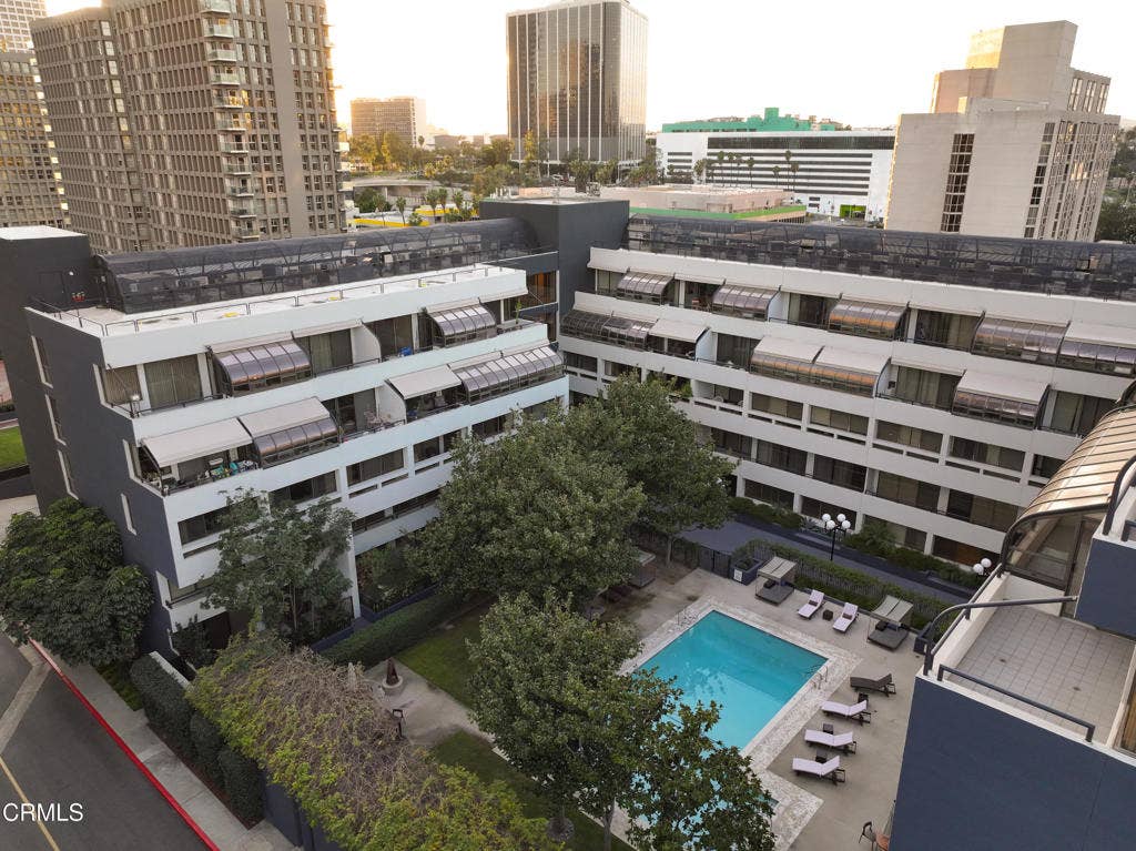 880 W 1st Street, #302, Los Angeles, CA 90012 #302-171