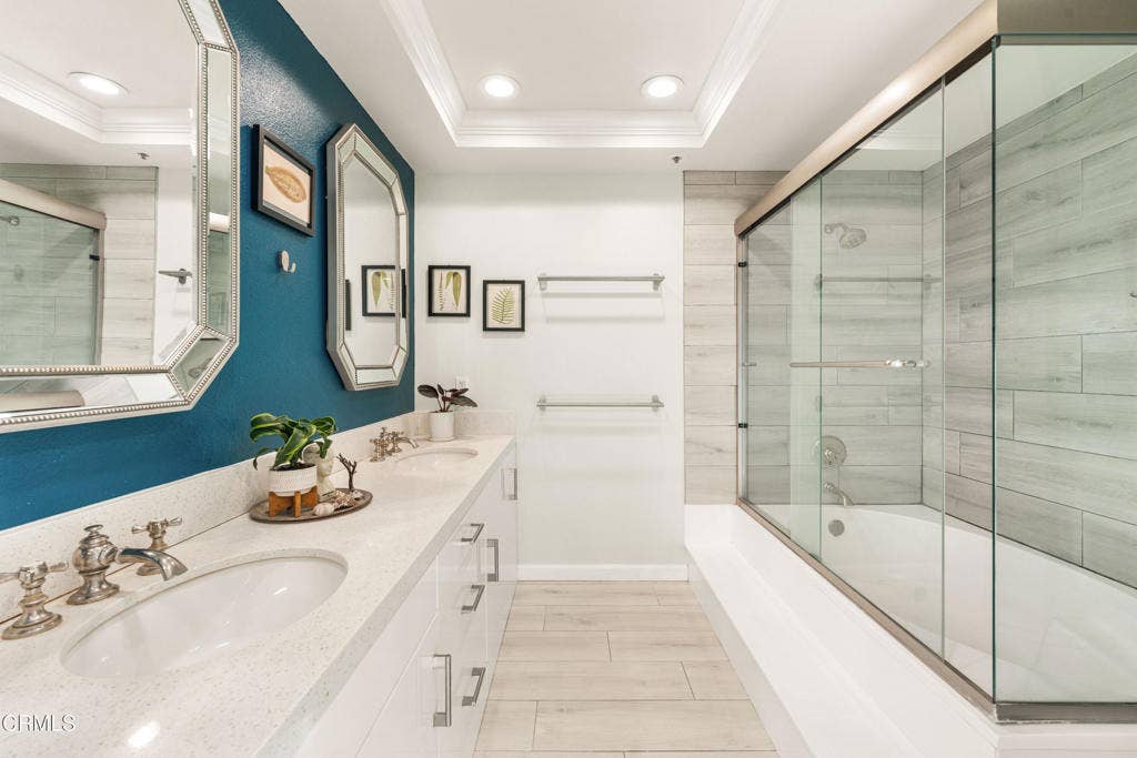 880 W 1st Street, #302, Los Angeles, CA 90012 #302-72