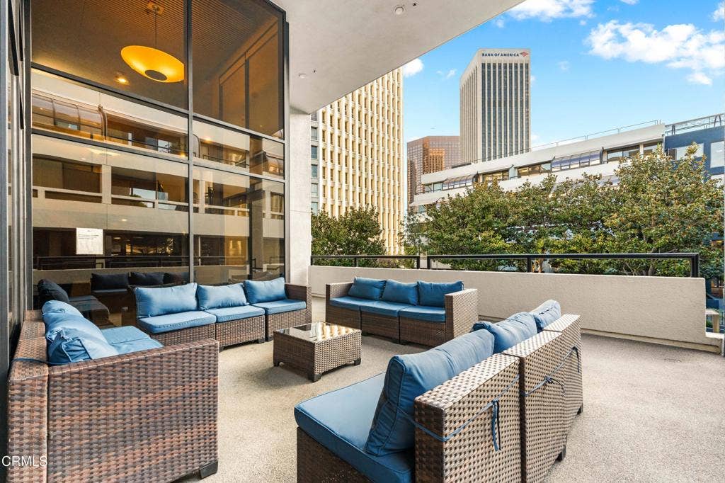 880 W 1st Street, #302, Los Angeles, CA 90012 #302-114