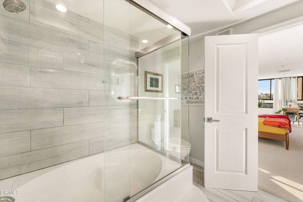 880 W 1st Street, #302, Los Angeles, CA 90012 #302-74
