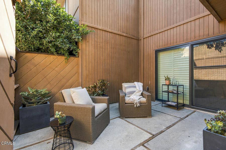 Property photo for 121 Arlington Drive, #8, Pasadena, CA