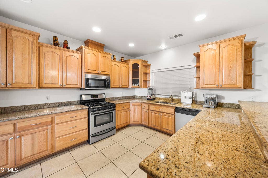 8671 Deer Haven Drive None, Fontana, CA 92377 38-034