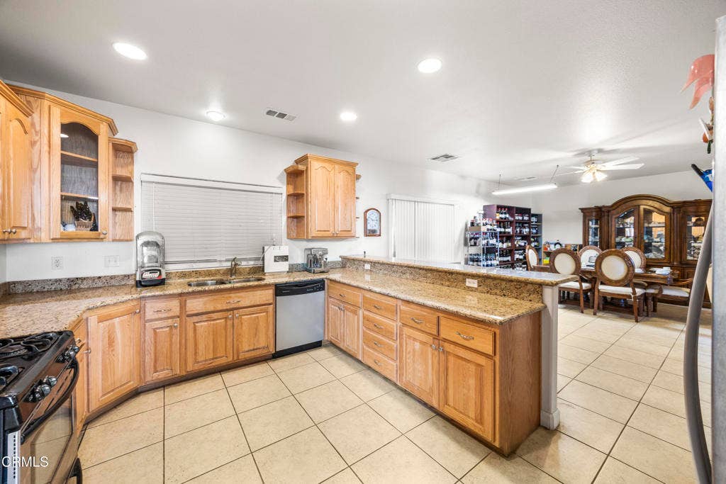 8671 Deer Haven Drive None, Fontana, CA 92377 37-033