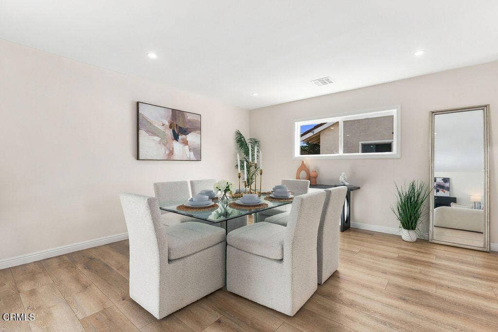 8334 Gladbeck Avenue, Northridge, CA 91324 IrenBzunixNorthridgephotos-25