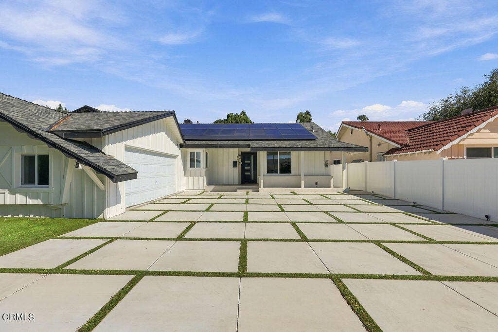8334 Gladbeck Avenue, Northridge, CA 91324 IrenBzunixNorthridgephotoss-7