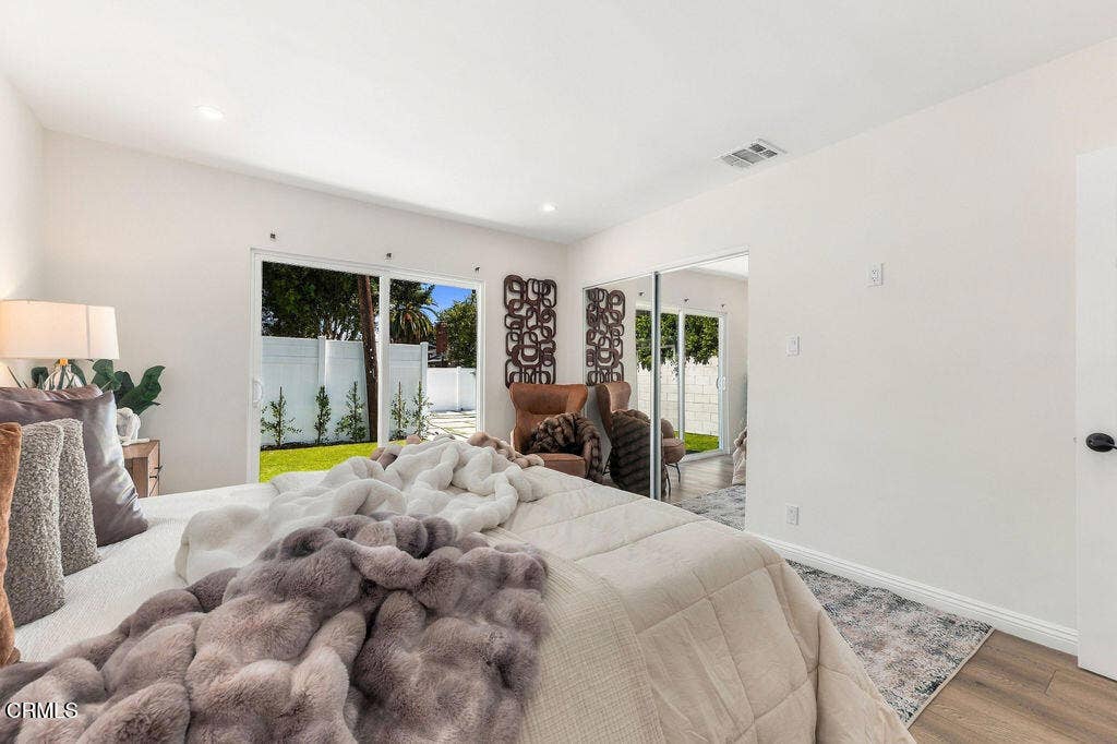 8334 Gladbeck Avenue, Northridge, CA 91324 IrenBzunixNorthridgephotos-8