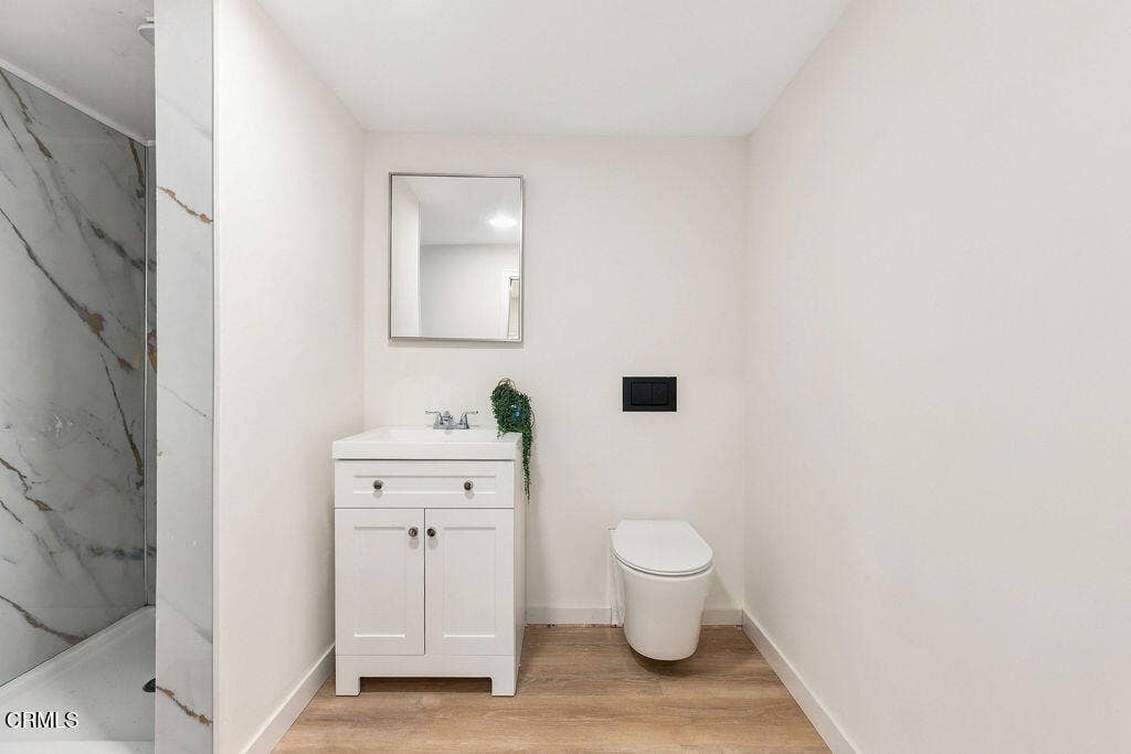 8334 Gladbeck Avenue, Northridge, CA 91324 IrenBzunixNorthridgephotos-20