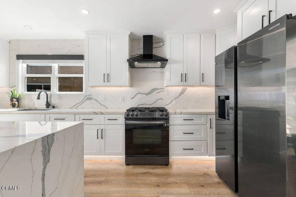 8334 Gladbeck Avenue, Northridge, CA 91324 IrenBzunixNorthridgephotos-31