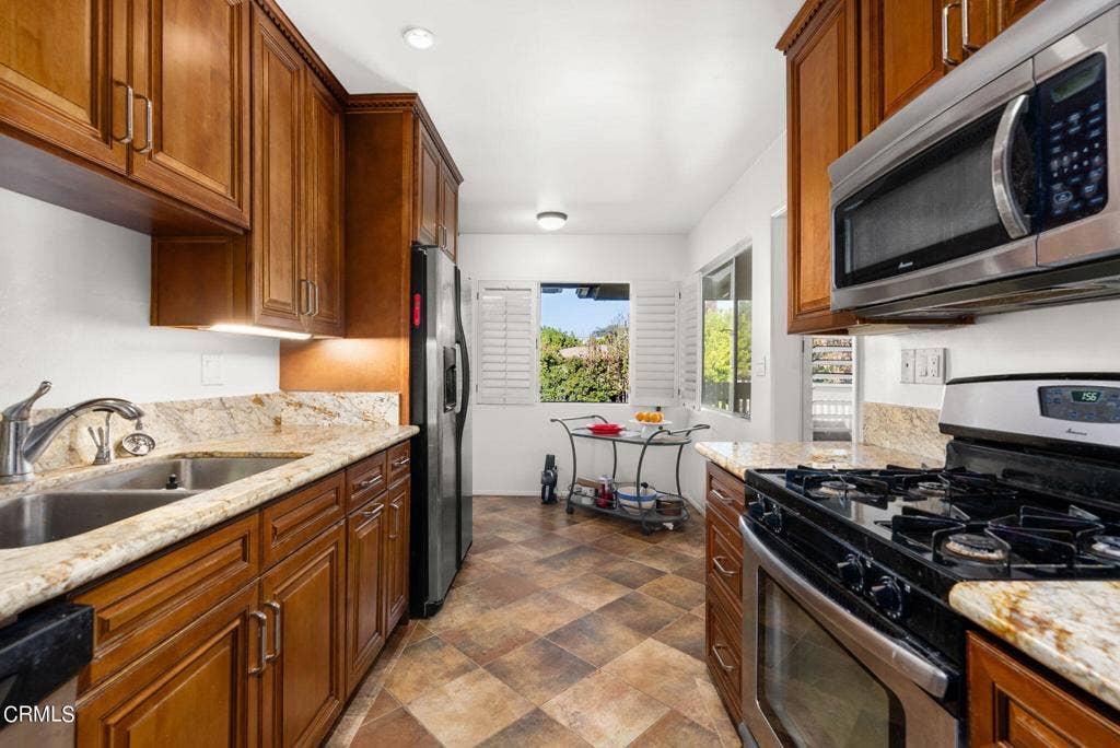 945 S Orange Grove Boulevard, #E, Pasadena, CA 91105 1-web-or-mls-DSC00040-35-18