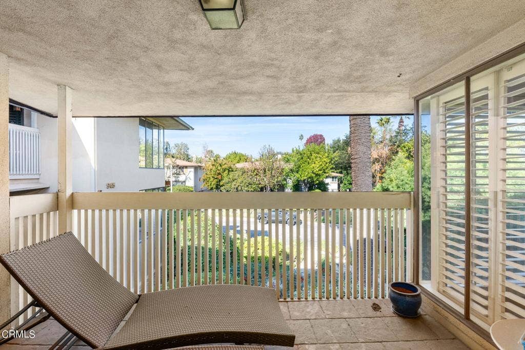 945 S Orange Grove Boulevard, #E, Pasadena, CA 91105 19-web-or-mls-DSC00034-29-14