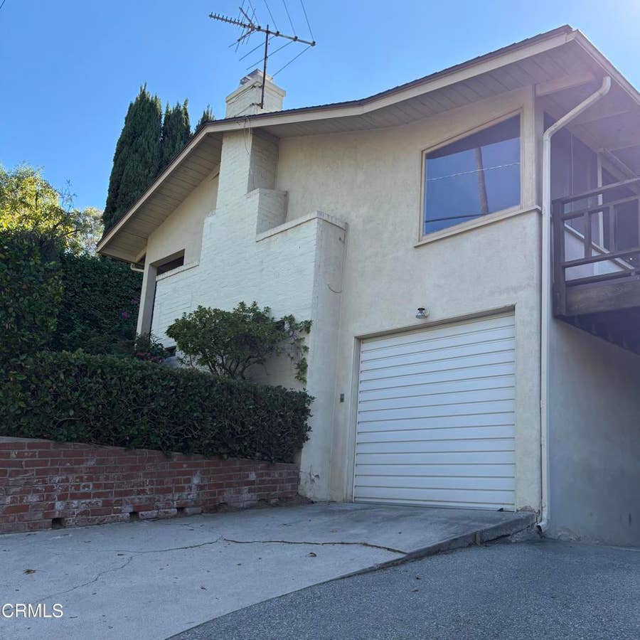 Property photo for 1840 Laurel Bay Drive, Pasadena, CA
