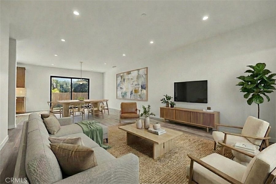 Property photo for 4208 New York Ave, La Crescenta, CA