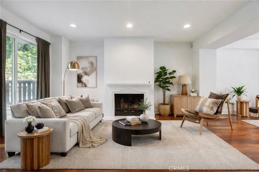 Property photo for 6300 Honolulu, #205, La Crescenta, CA