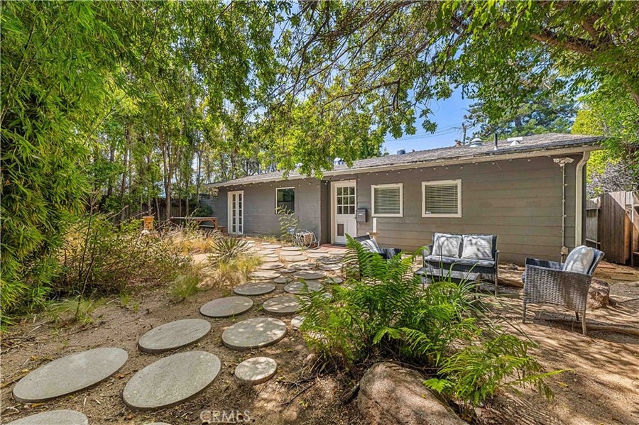 Property photo for 2361 Pelham, Los Angeles, CA