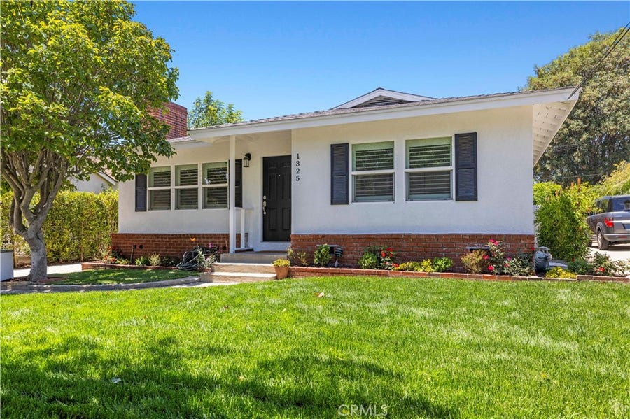Property photo for 1325 Forest Avenue, Pasadena, CA