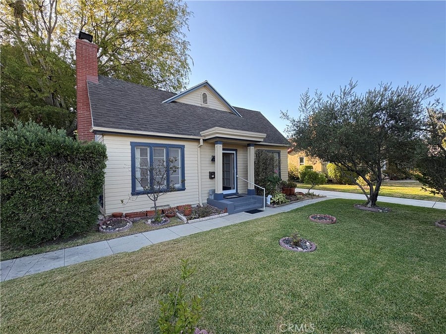 Property photo for 894 S Los Robles Avenue, Pasadena, CA