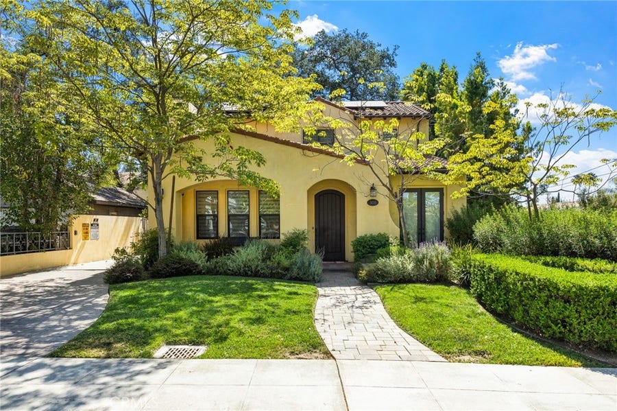 Property photo for 308 N Oak Avenue, Pasadena, CA