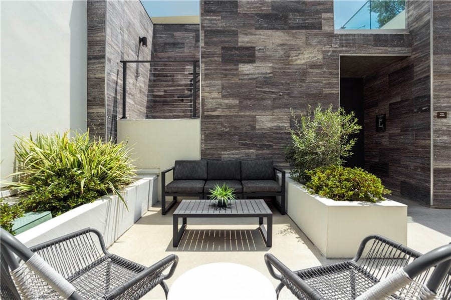 Property photo for 380 Cordova Street, #406, Pasadena, CA