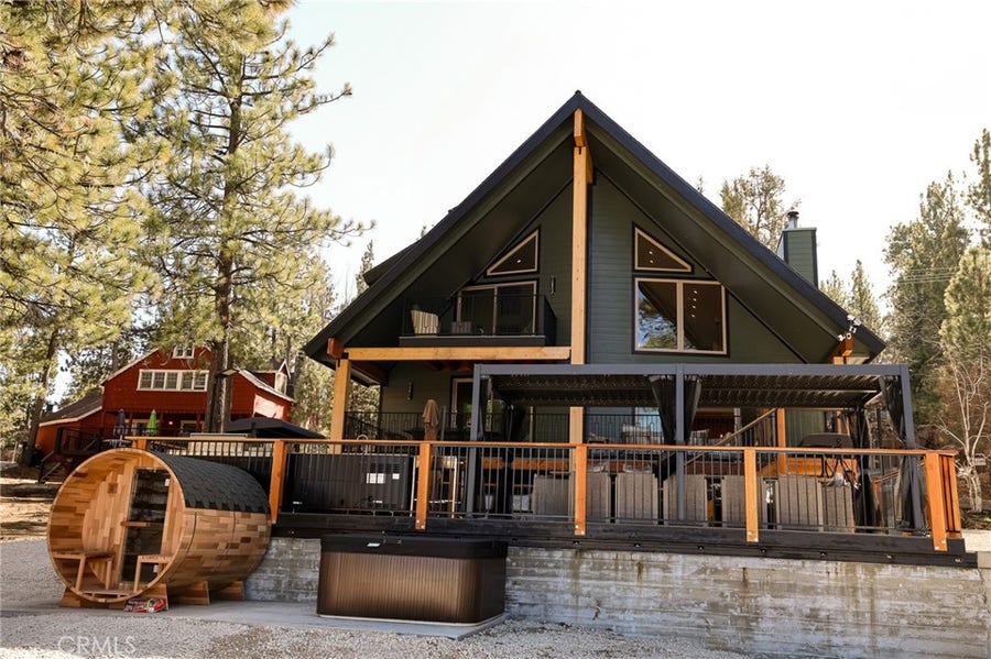 Property photo for 40260 Lakeview, Big Bear Lake, CA