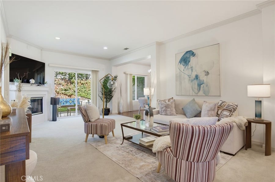 Property photo for 15735 Wyandotte, Lake Balboa, CA