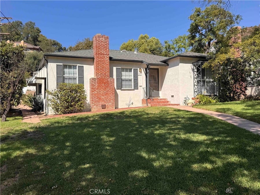 Property photo for 1827 Oakwood Avenue, Glendale, CA