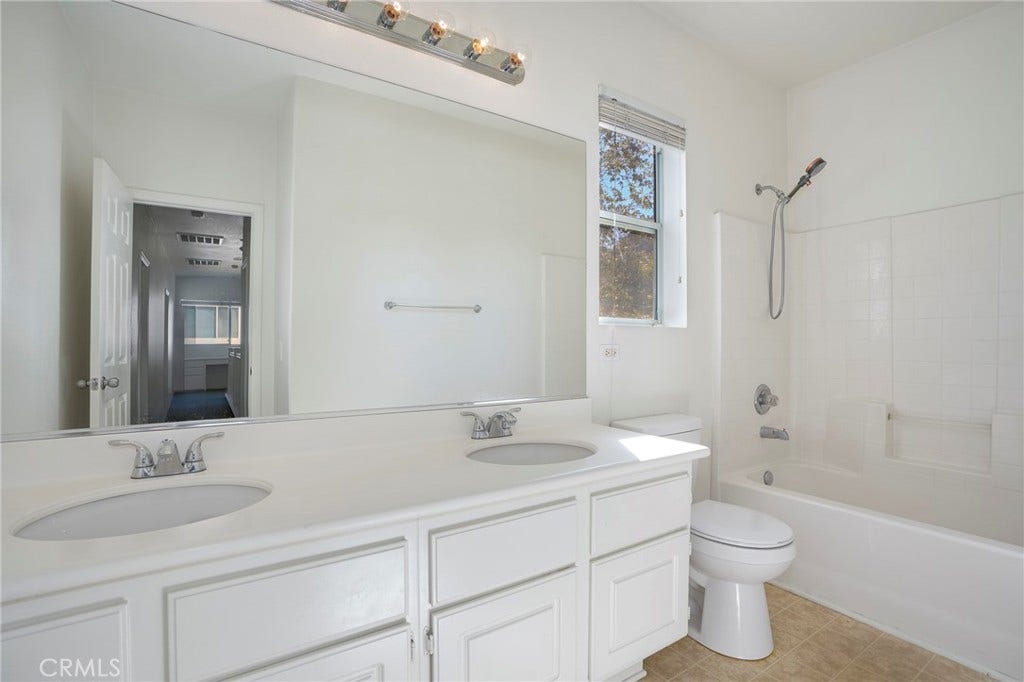 27904 Doubletree Way, Castaic, CA 91384 27904 Doubletree Way, Castaic, CA 91384