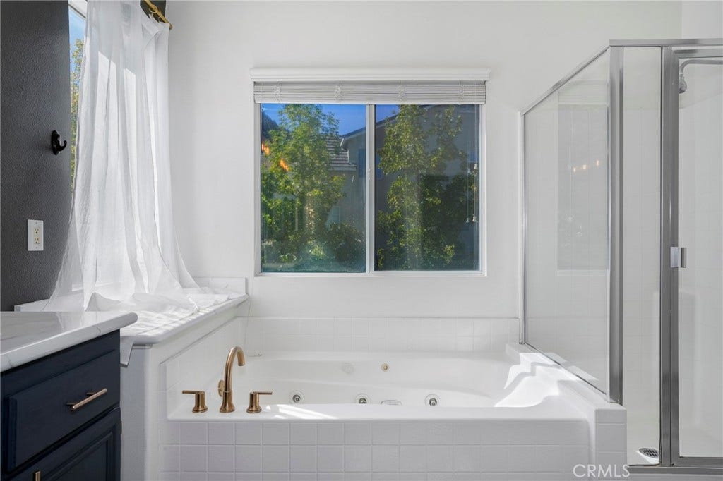 27904 Doubletree Way, Castaic, CA 91384 27904 Doubletree Way, Castaic, CA 91384