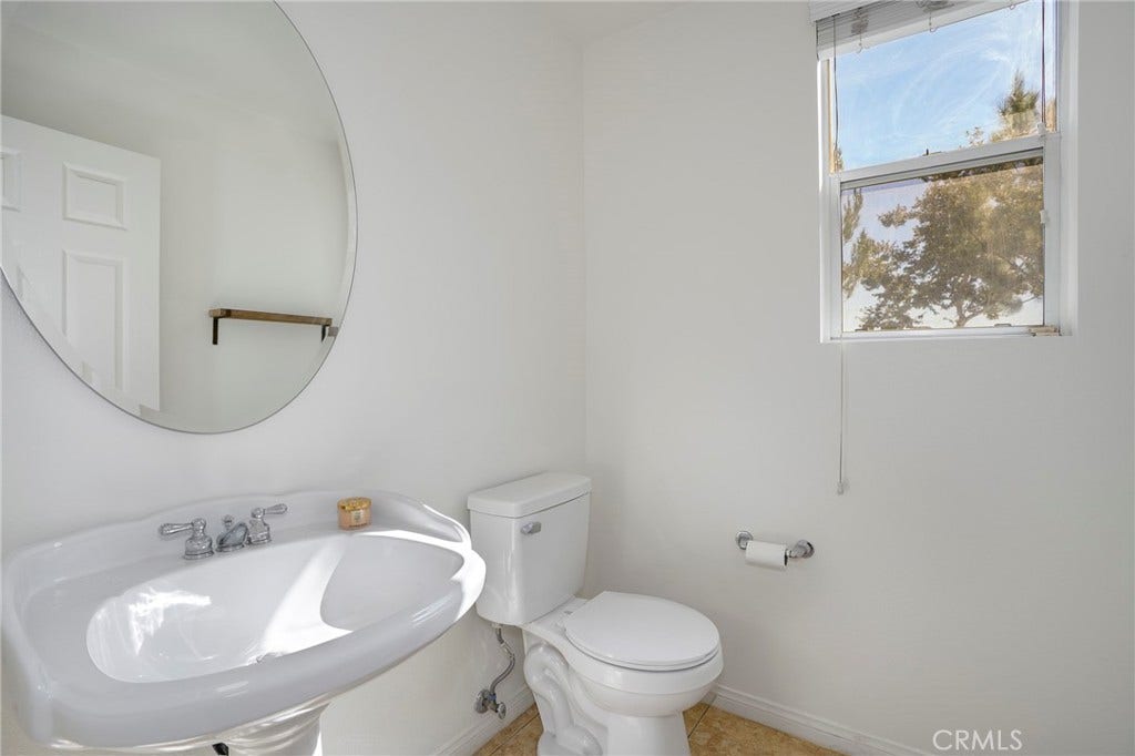 27904 Doubletree Way, Castaic, CA 91384 27904 Doubletree Way, Castaic, CA 91384