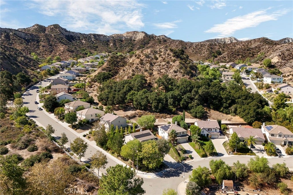 27904 Doubletree Way, Castaic, CA 91384 27904 Doubletree Way, Castaic, CA 91384