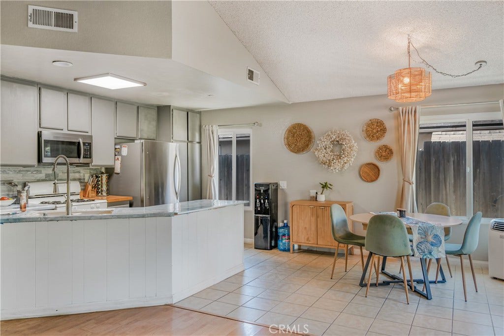 410 Auburn Ave, San Marcos, CA 92069 410 Auburn Ave, San Marcos, CA 92069