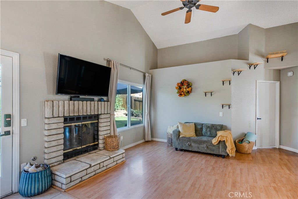 410 Auburn Ave, San Marcos, CA 92069 410 Auburn Ave, San Marcos, CA 92069