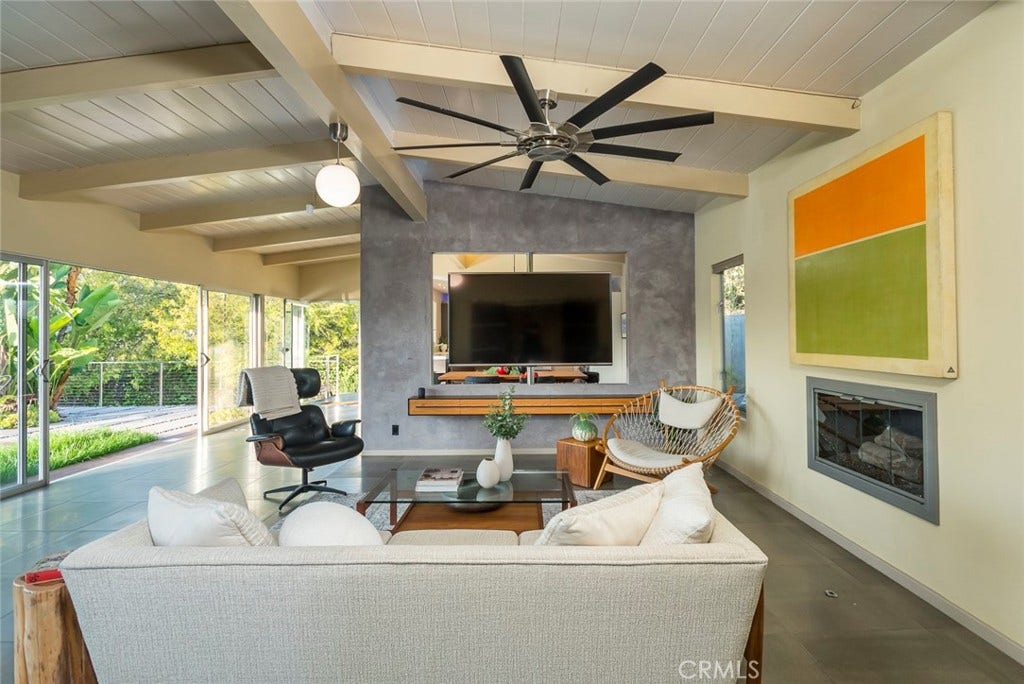 2770 Mira Vista Drive, Glendale, CA 91208 2770 Mira Vista Drive, Glendale, CA 91208