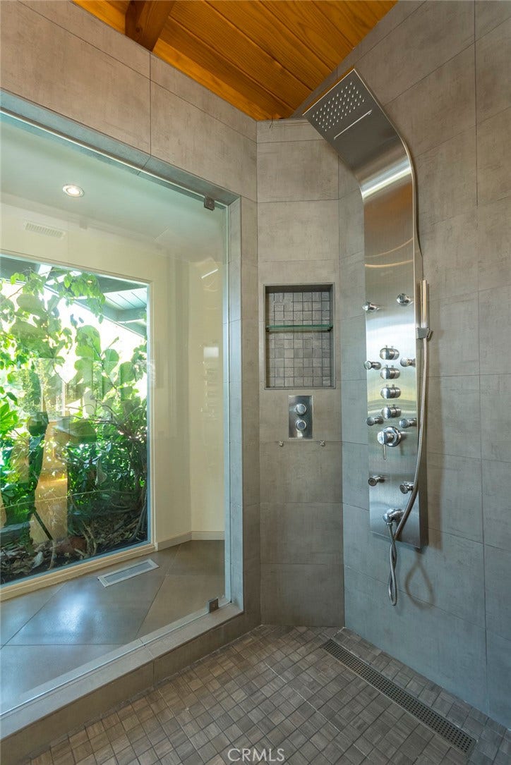 2770 Mira Vista Drive, Glendale, CA 91208 2770 Mira Vista Drive, Glendale, CA 91208