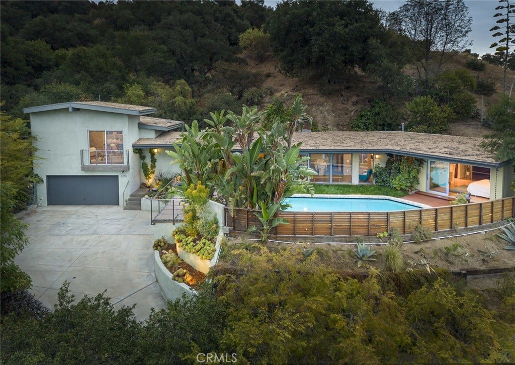 2770 Mira Vista Drive, Glendale, CA 91208 2770 Mira Vista Drive, Glendale, CA 91208