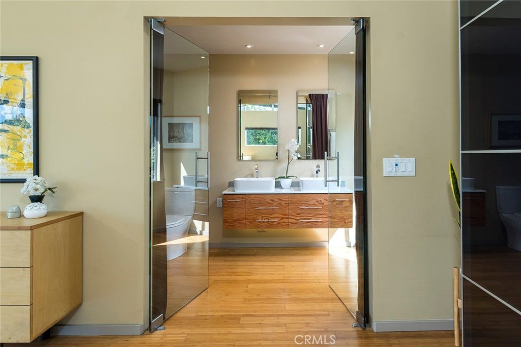 2770 Mira Vista Drive, Glendale, CA 91208 2770 Mira Vista Drive, Glendale, CA 91208