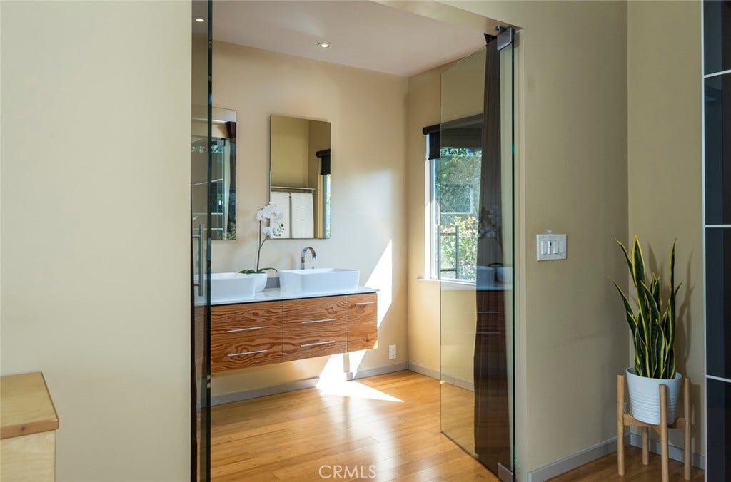 2770 Mira Vista Drive, Glendale, CA 91208 2770 Mira Vista Drive, Glendale, CA 91208