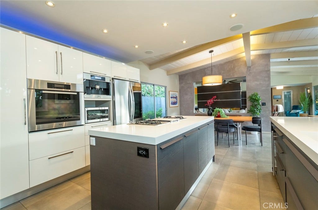 2770 Mira Vista Drive, Glendale, CA 91208 2770 Mira Vista Drive, Glendale, CA 91208