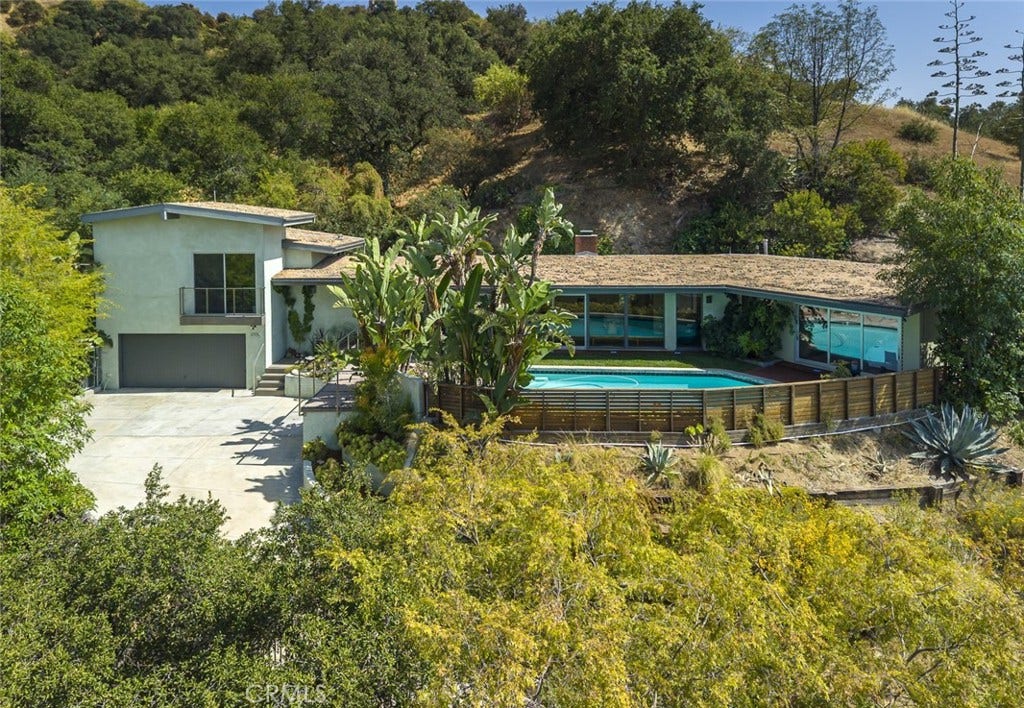 2770 Mira Vista Drive, Glendale, CA 91208 2770 Mira Vista Drive, Glendale, CA 91208