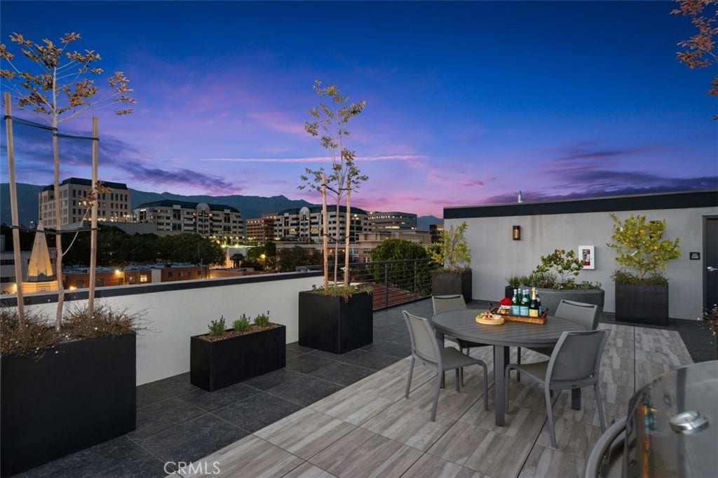 150 S Oak Knoll Avenue, #205, Pasadena, CA 91101 150 S Oak Knoll Avenue, #205, Pasadena, CA 91101